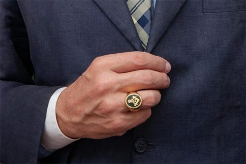 masonic ring wearer